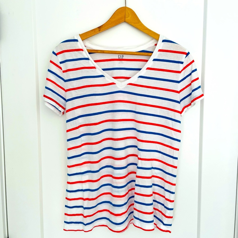 Gap V-Neck Tee. Red White and Blue.